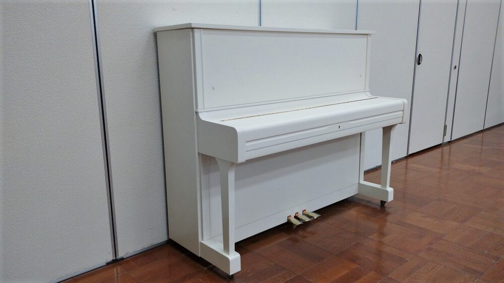 Used piano U1A overall picture2